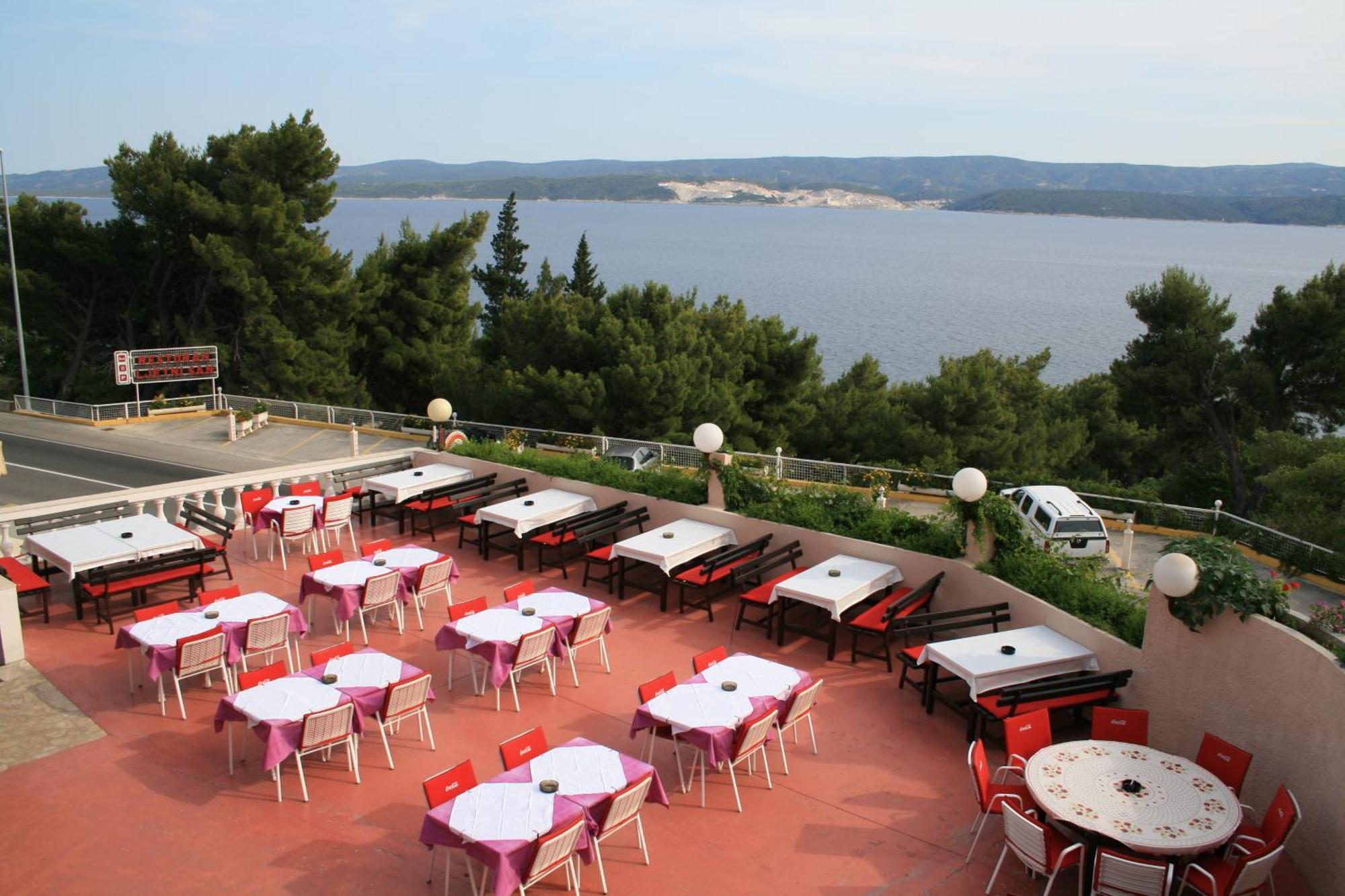 Villa Ljetni San Omis Exterior photo